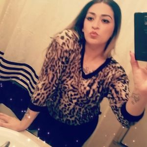 Meet your Posher, Suzy